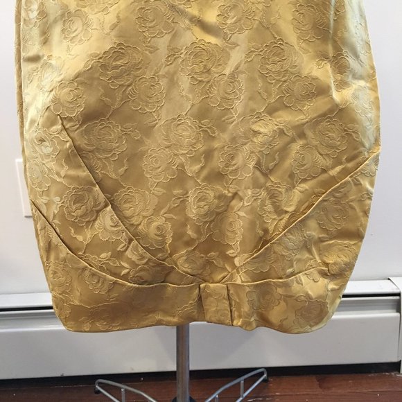 Vintage late 50s/early 60s Gold brocade dress - Picture 4 of 13
